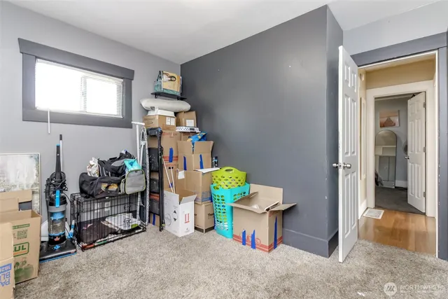 a view of entryway with a front door