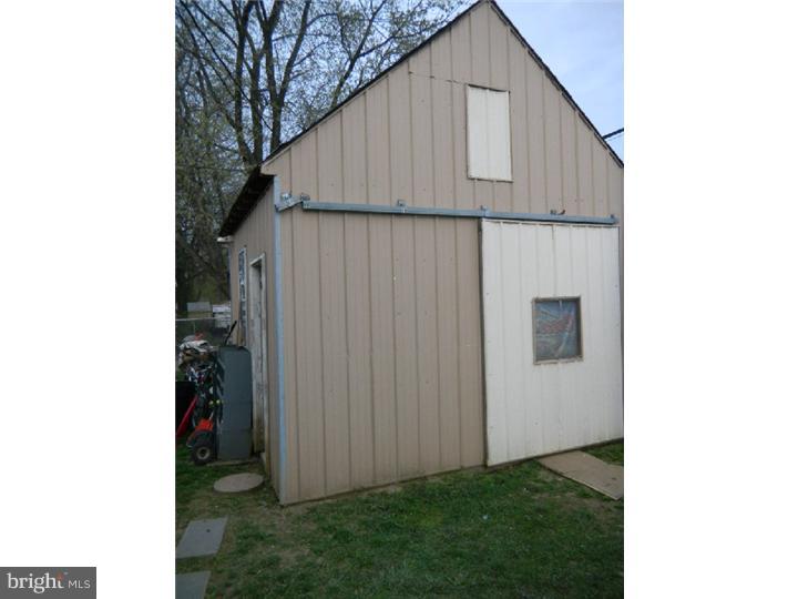 45 Morris Road New Castle, DE 19720 - Photo 23 of 23 Storage Shed