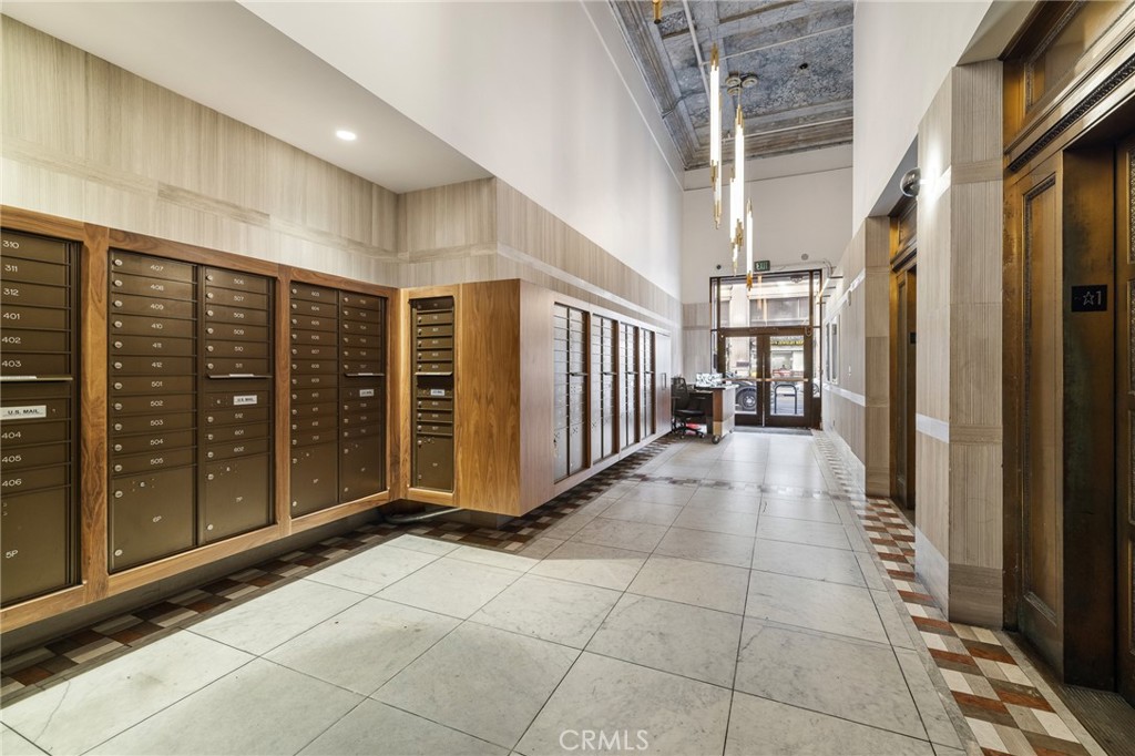 215 West 7th Street, Unit 1008 Los Angeles, CA 90014 - Photo 29 of 39