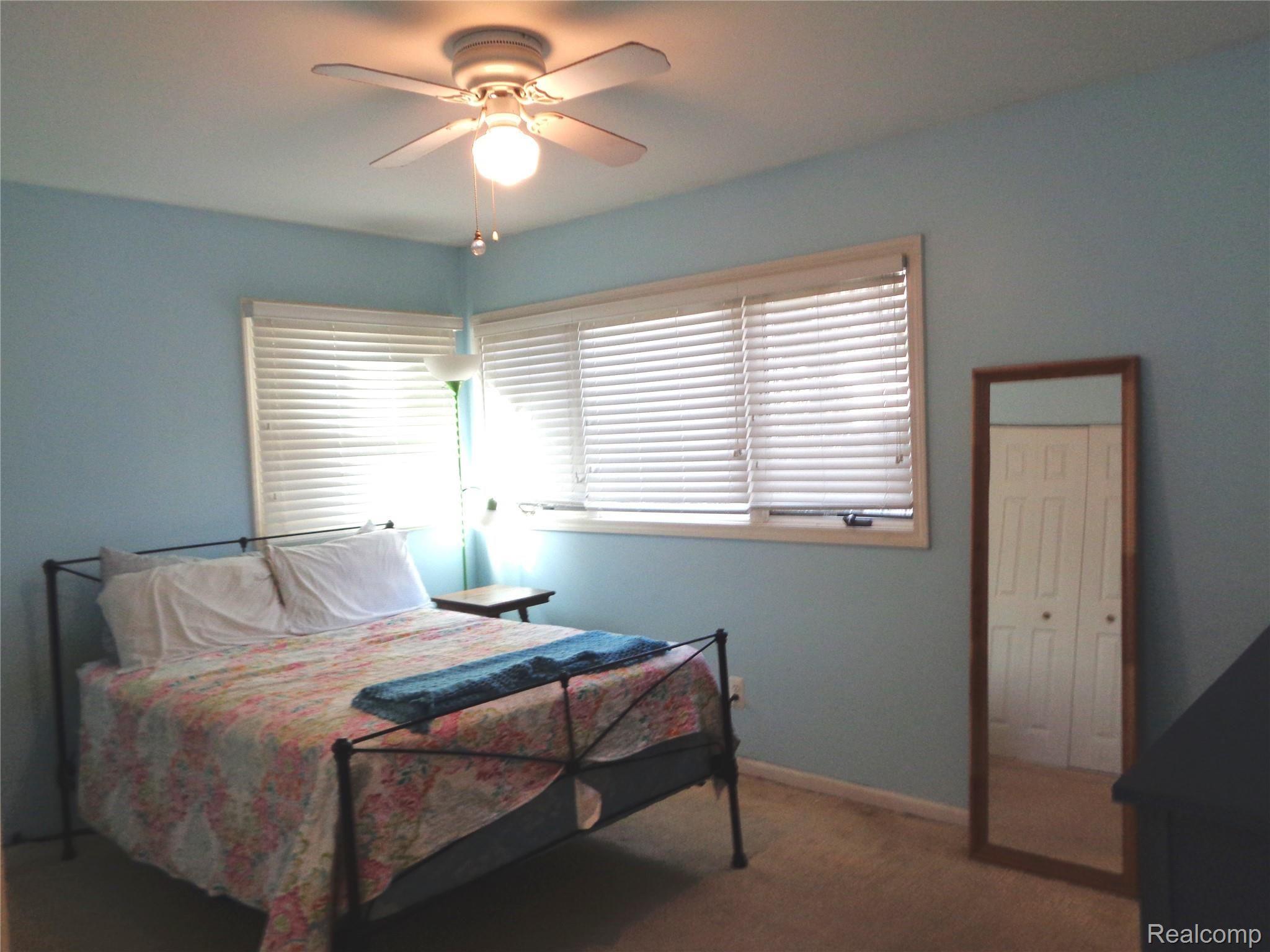 335 Red Oak Lane Rochester, MI 48307 - Photo 10 of 19 Master Bedroom