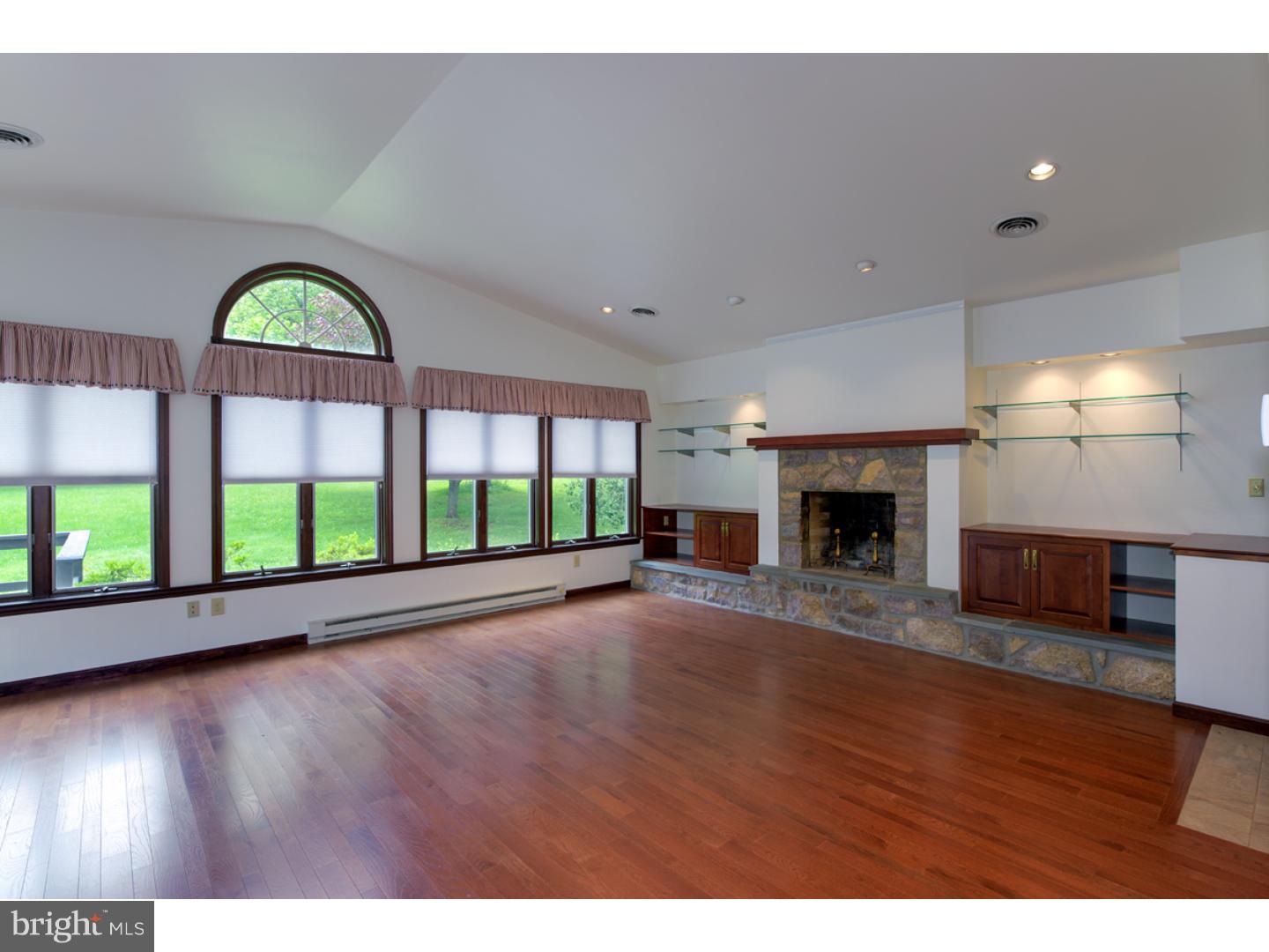 5611 Stoudts Ferry Bridge Road Reading, PA 19605 - Photo 9 of 25 Gallery Image 9