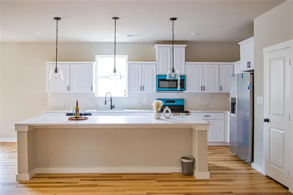 $279,999 | 1421 West Sherman Street, Paris, TX 75460