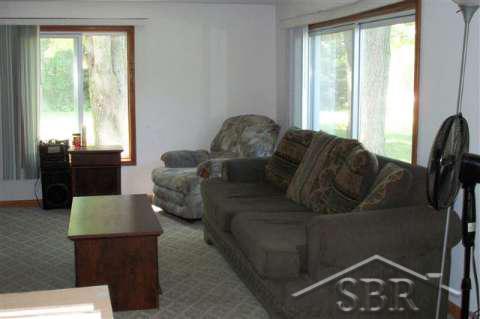 14195 Dice Road Hemlock, MI 48626 - Photo 4 of 6 20098282-3.JPG