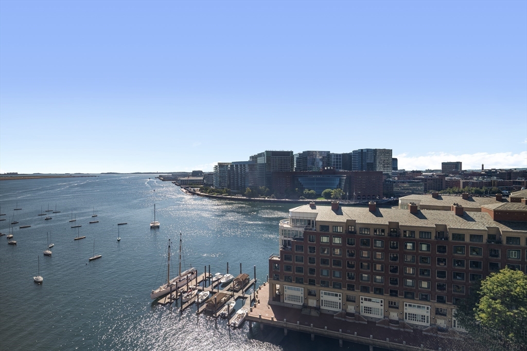 85 East India Row, Unit 15E Boston, MA 02110 - Photo 14 of 20 a view of a city