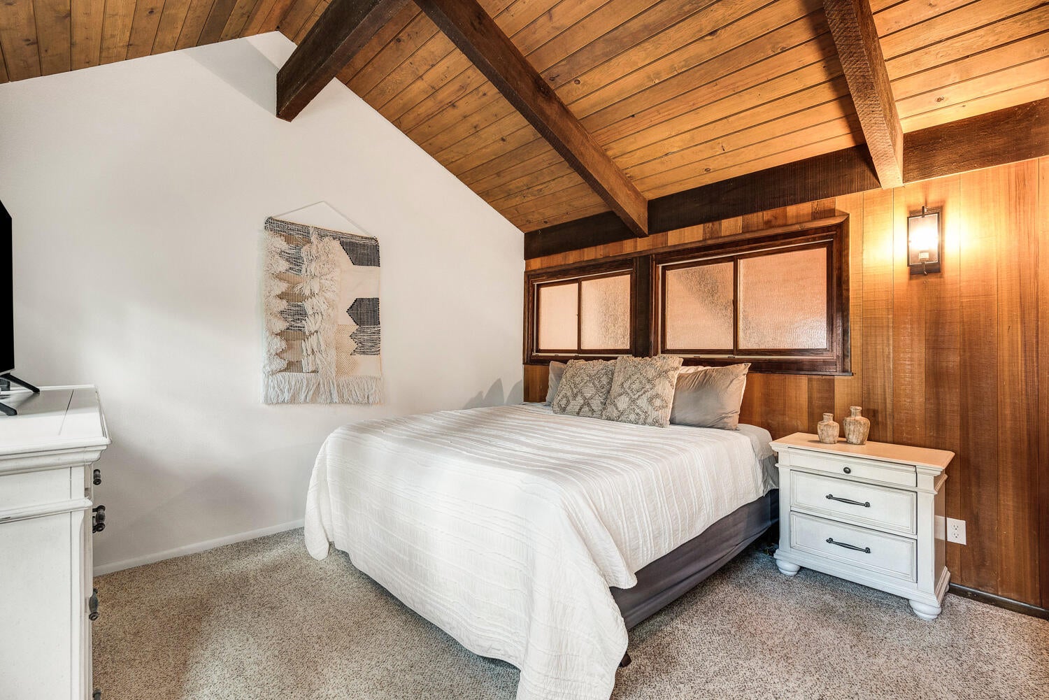 17536 Meadow Lark Lane Sunriver, OR 97707 - Photo 28 of 37 Bedroom #5
