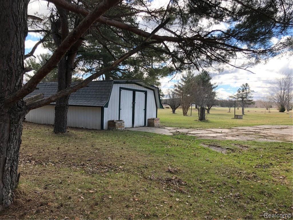9164 Duffield Road Montrose, MI 48457 - Photo 8 of 32 IMG_5161.jpg