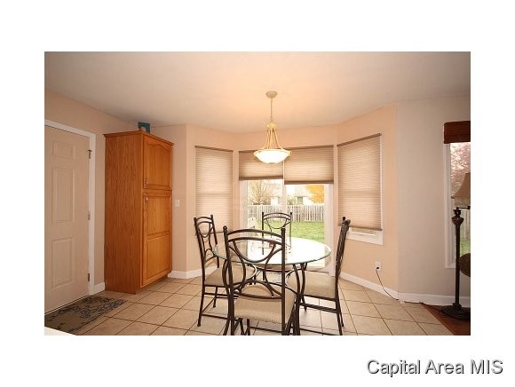2400 Gander Road Springfield, IL 62711 - Photo 4 of 24