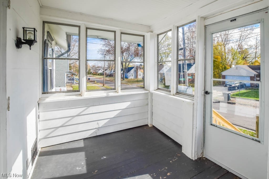 1019 Reed Avenue Akron, OH 44306 - Photo 16 of 20 Sun Porch