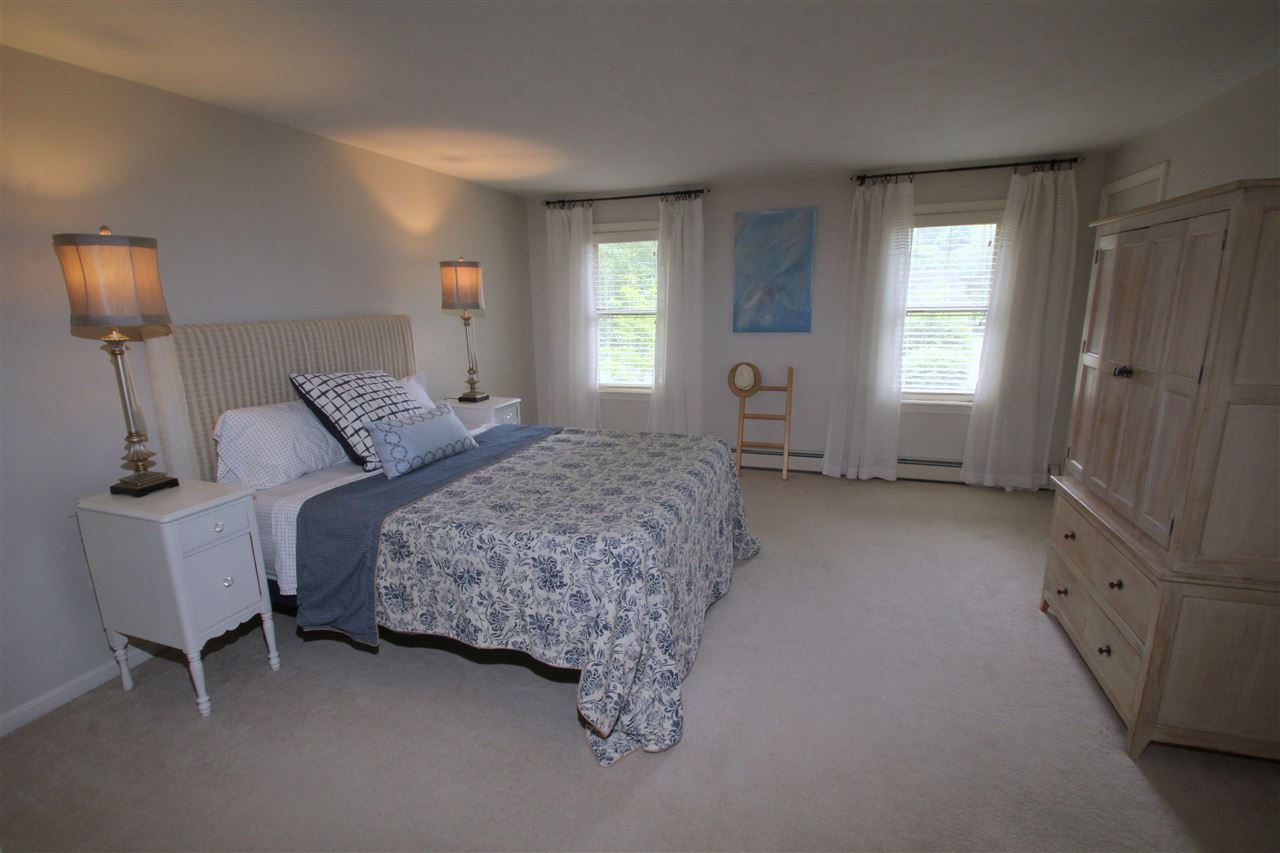 12 Meadowbrook Road Derry, NH 03038 - Photo 13 of 25