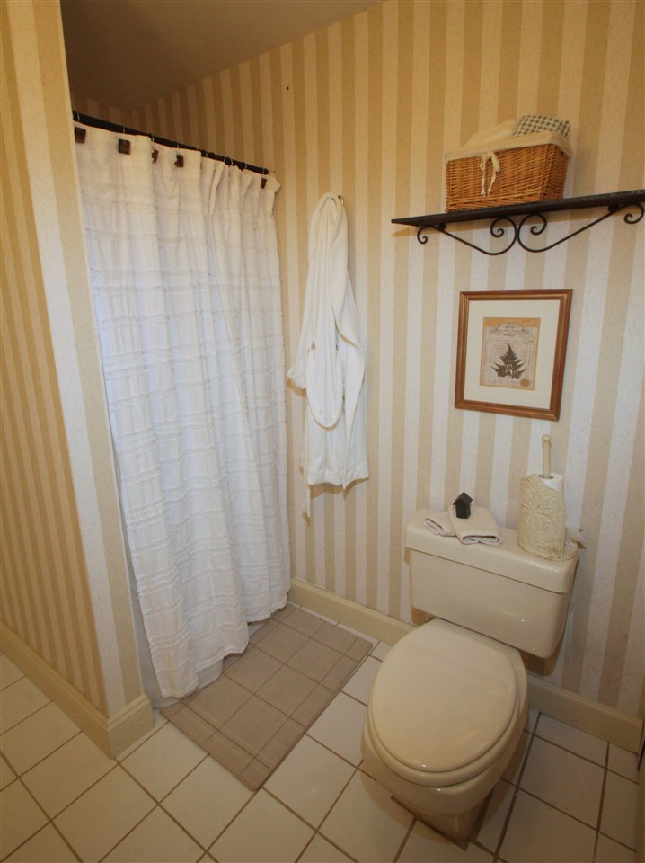 12 Meadowbrook Road Derry, NH 03038 - Photo 16 of 25