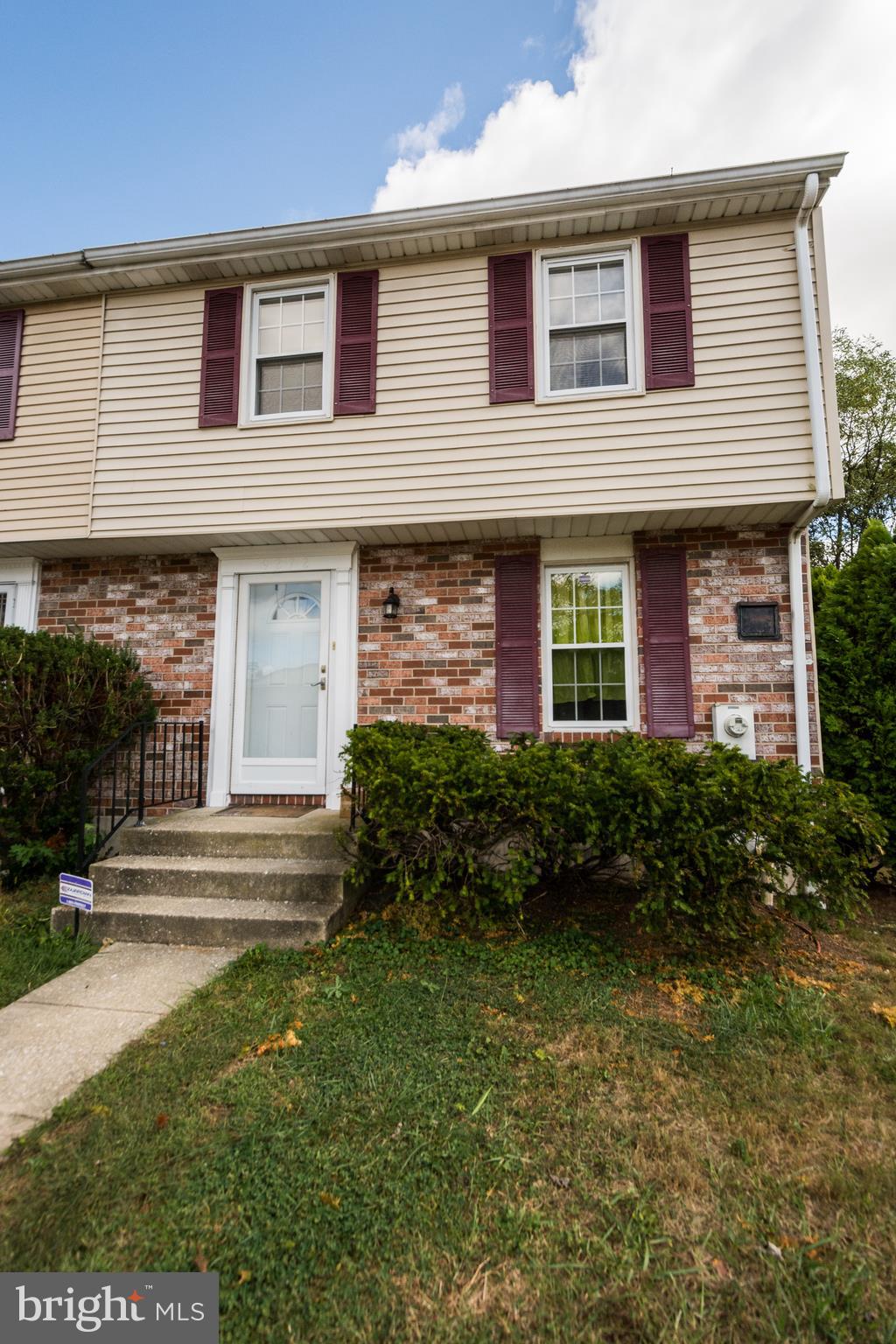 9272 Throgmorton Road Baltimore, MD 21234 - Photo 2 of 35