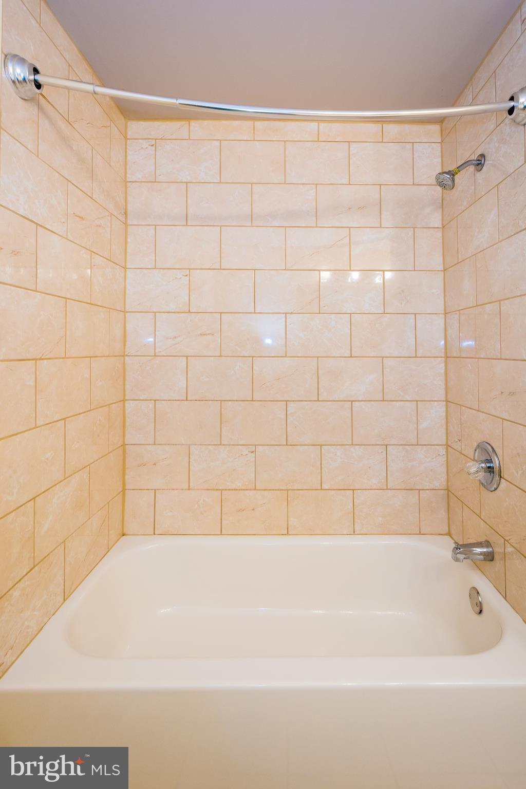 9272 Throgmorton Road Baltimore, MD 21234 - Photo 19 of 35