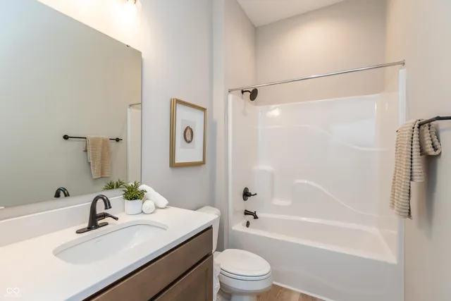 $525,000 | 7936 Beaumont Green Place, Indianapolis, IN 46250