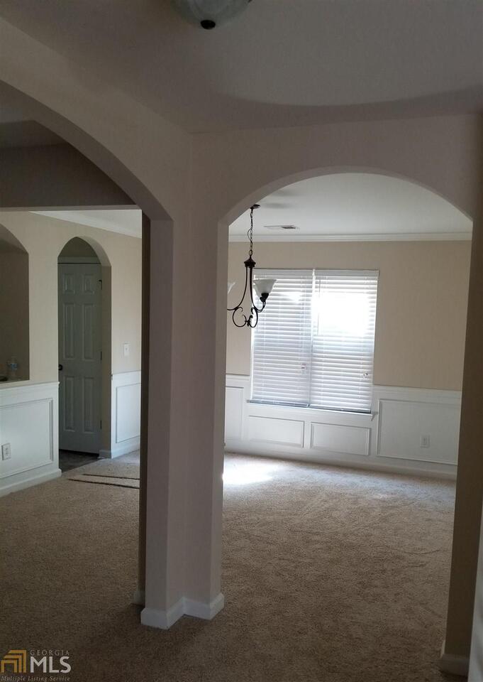 2441 Capella Circle Southwest Atlanta, GA 30331 - Photo 3 of 12