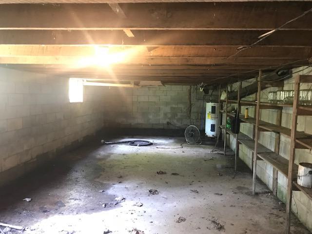 1900 Grants Chapel Road Adams, TN 37010 - Photo 24 of 30 Unfinished basement