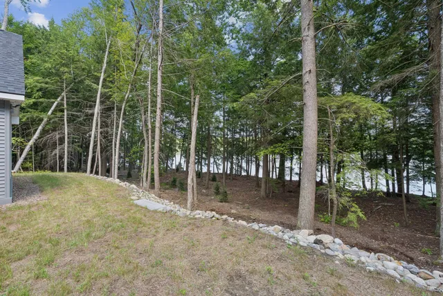 $999,999 | 492 Point Dr Mount, Mount Vernon, ME 04352