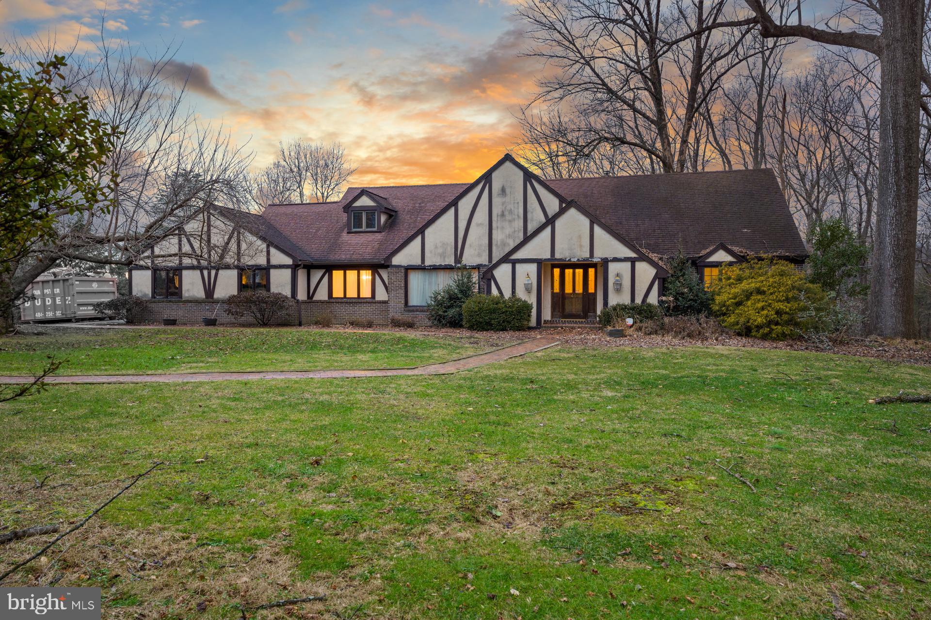 41 Devon Drive Reading, PA 19606 - Photo 1 of 64