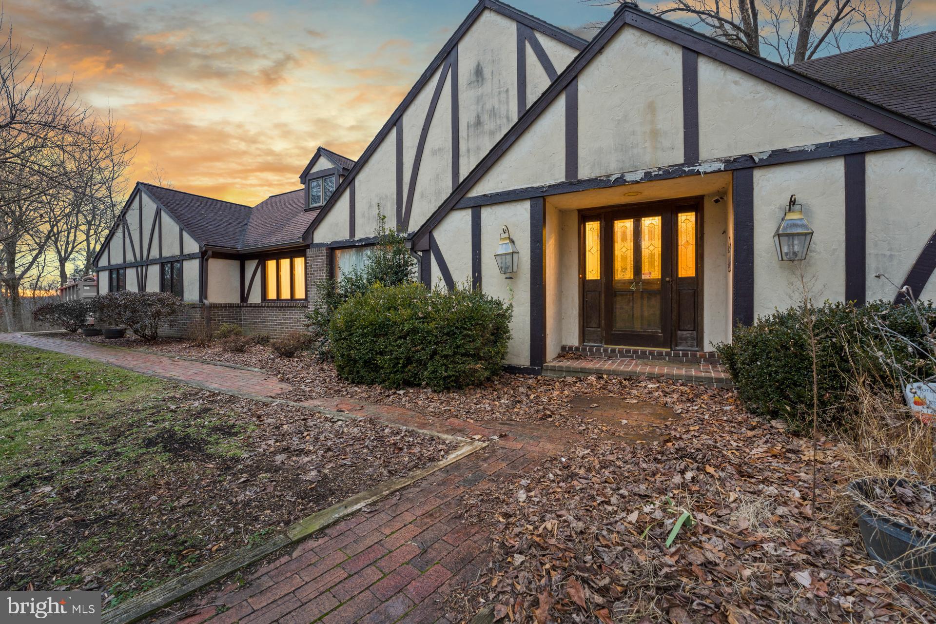 41 Devon Drive Reading, PA 19606 - Photo 2 of 64