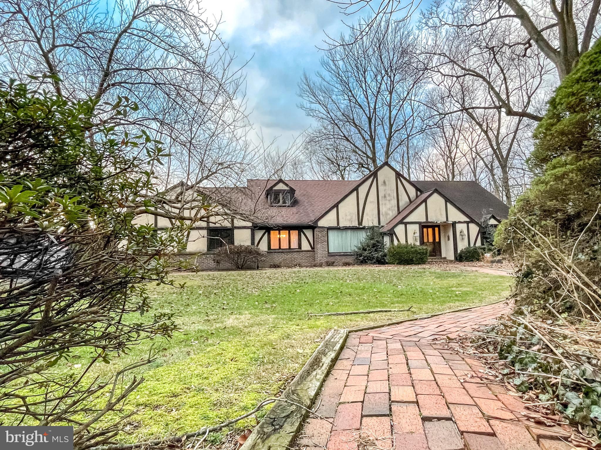 41 Devon Drive Reading, PA 19606 - Photo 3 of 64
