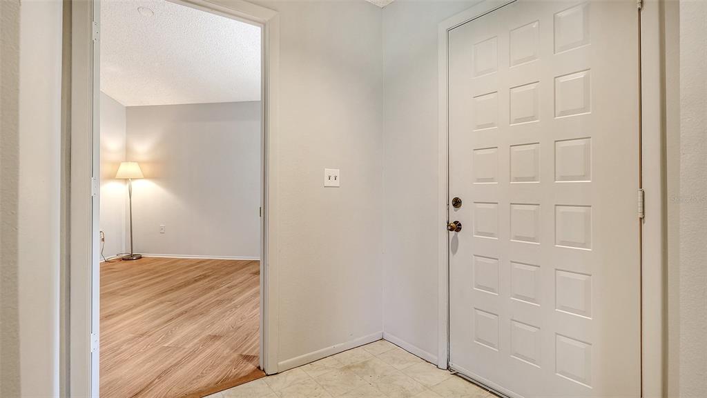 5720 Monte Rosso Road Sarasota, FL 34243 - Photo 26 of 47 Gallery Image 26