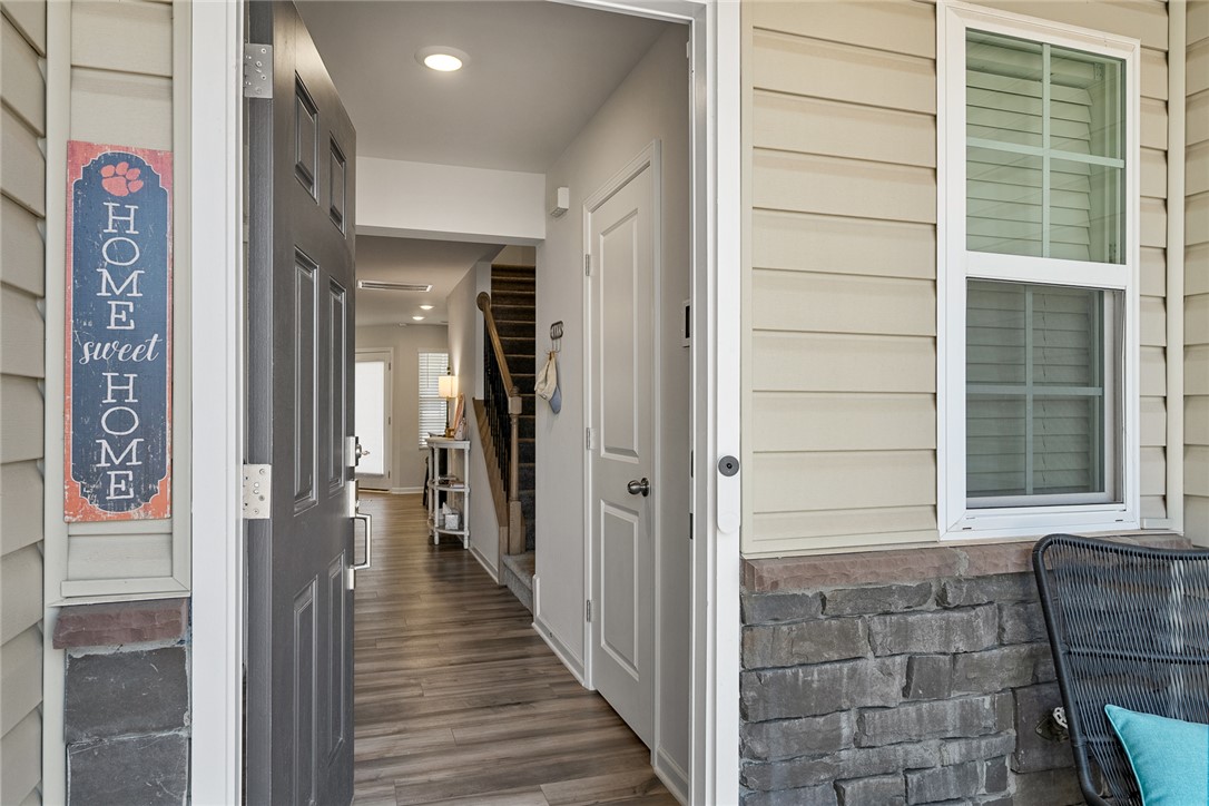 561 Brasstown Court Pendleton, SC 29670 - Photo 5 of 37