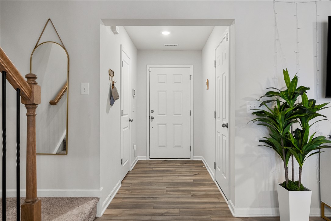 561 Brasstown Court Pendleton, SC 29670 - Photo 6 of 37