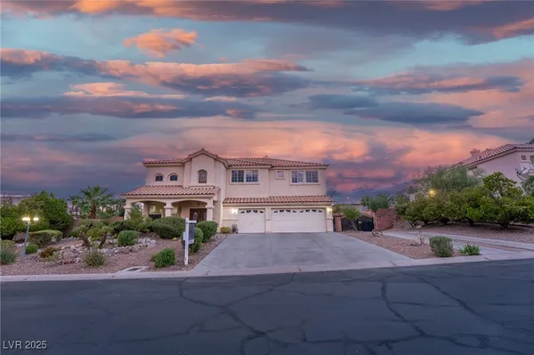 $840,000 | 6632 Isolated Avenue, Las Vegas, NV 89110