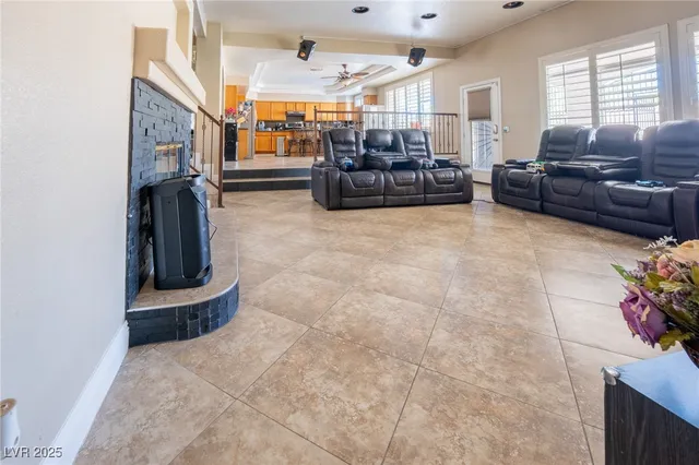 $840,000 | 6632 Isolated Avenue, Las Vegas, NV 89110