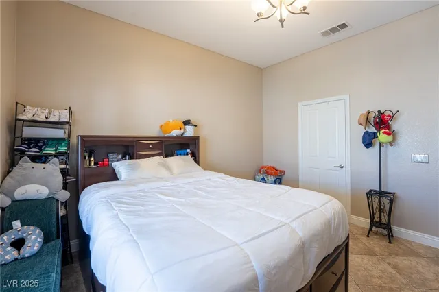 $840,000 | 6632 Isolated Avenue, Las Vegas, NV 89110