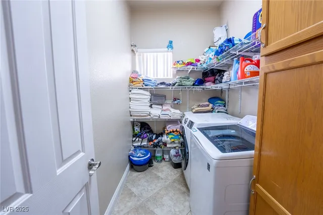 $840,000 | 6632 Isolated Avenue, Las Vegas, NV 89110