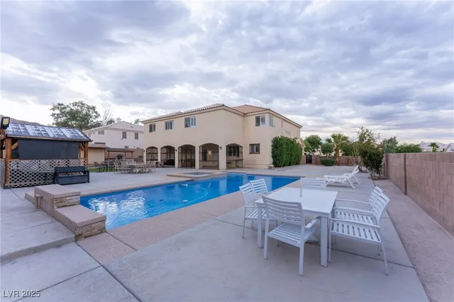 $840,000 | 6632 Isolated Avenue, Las Vegas, NV 89110