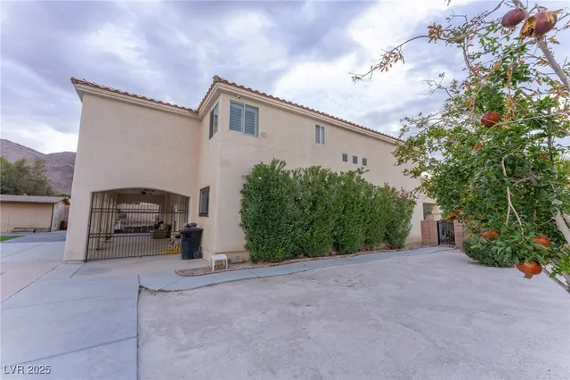 $840,000 | 6632 Isolated Avenue, Las Vegas, NV 89110
