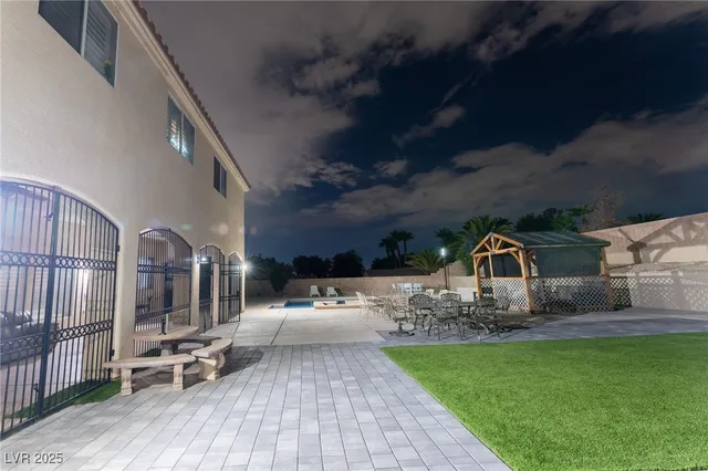 $840,000 | 6632 Isolated Avenue, Las Vegas, NV 89110