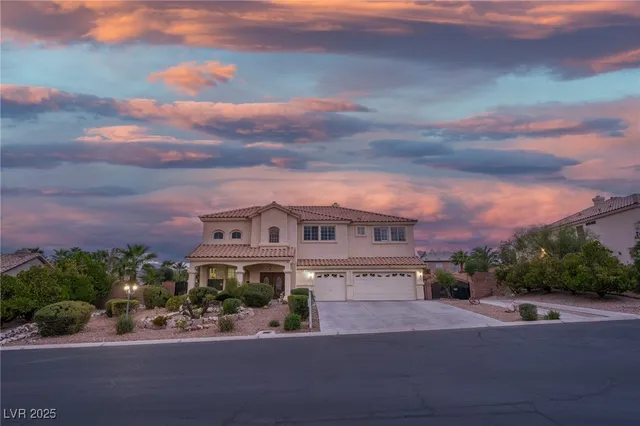$840,000 | 6632 Isolated Avenue, Las Vegas, NV 89110