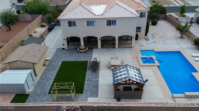 $840,000 | 6632 Isolated Avenue, Las Vegas, NV 89110