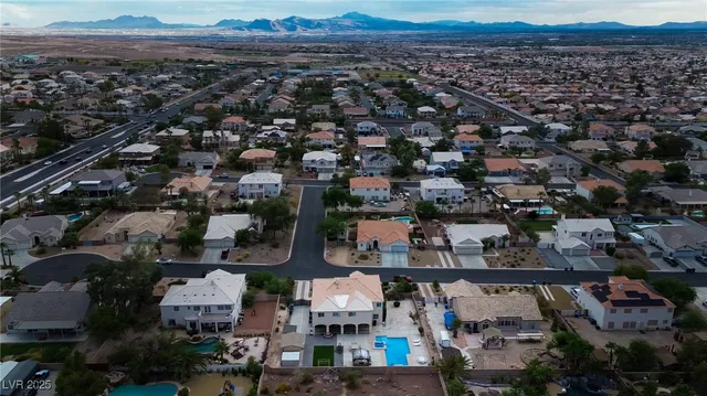 $840,000 | 6632 Isolated Avenue, Las Vegas, NV 89110