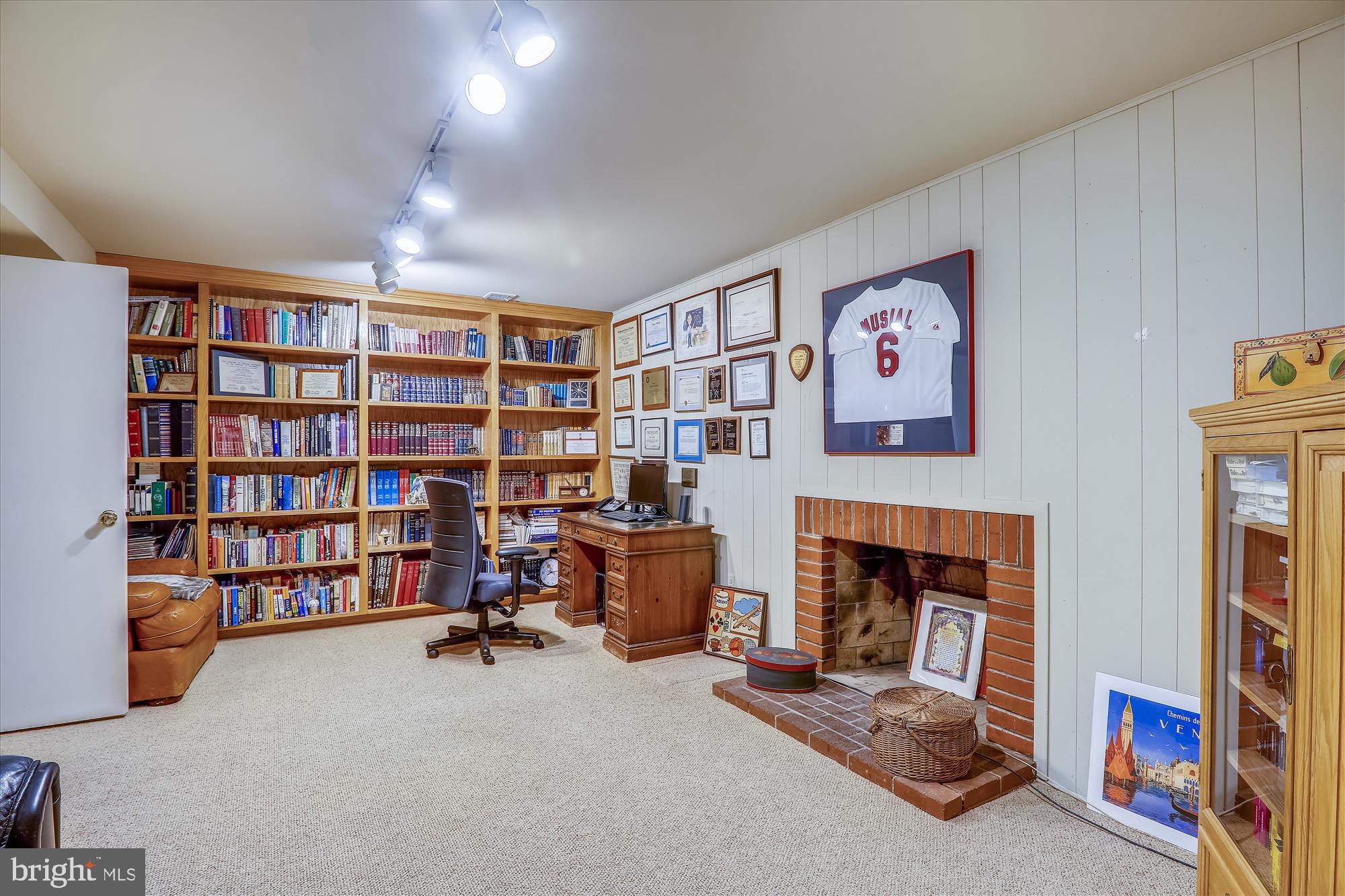 1103 North Belgrade Road Silver Spring, MD 20902 - Photo 22 of 30 Family Room