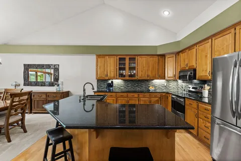 $475,000 | 112021 Hidden Creek Place, Chaska, MN 55318