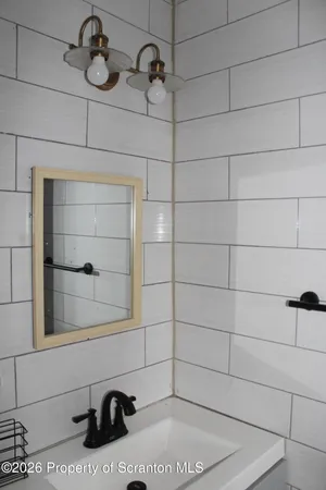 $1,400 | 1122 Luzerne Street, Unit A, Scranton, PA 18504