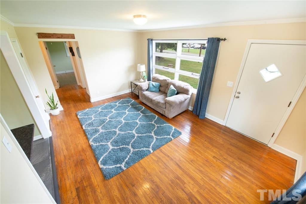 707 East Hanover Road Graham, NC 27253 - Photo 3 of 17 Gallery Image 3