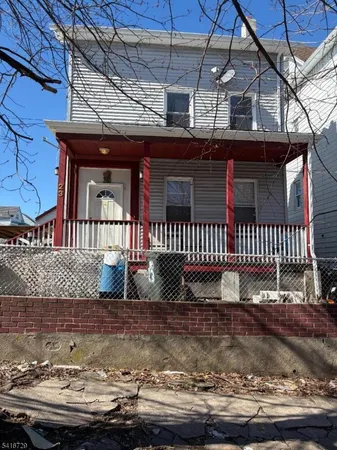 $2,500 | 23 Garrison Street, Unit 2, Paterson, NJ 07522