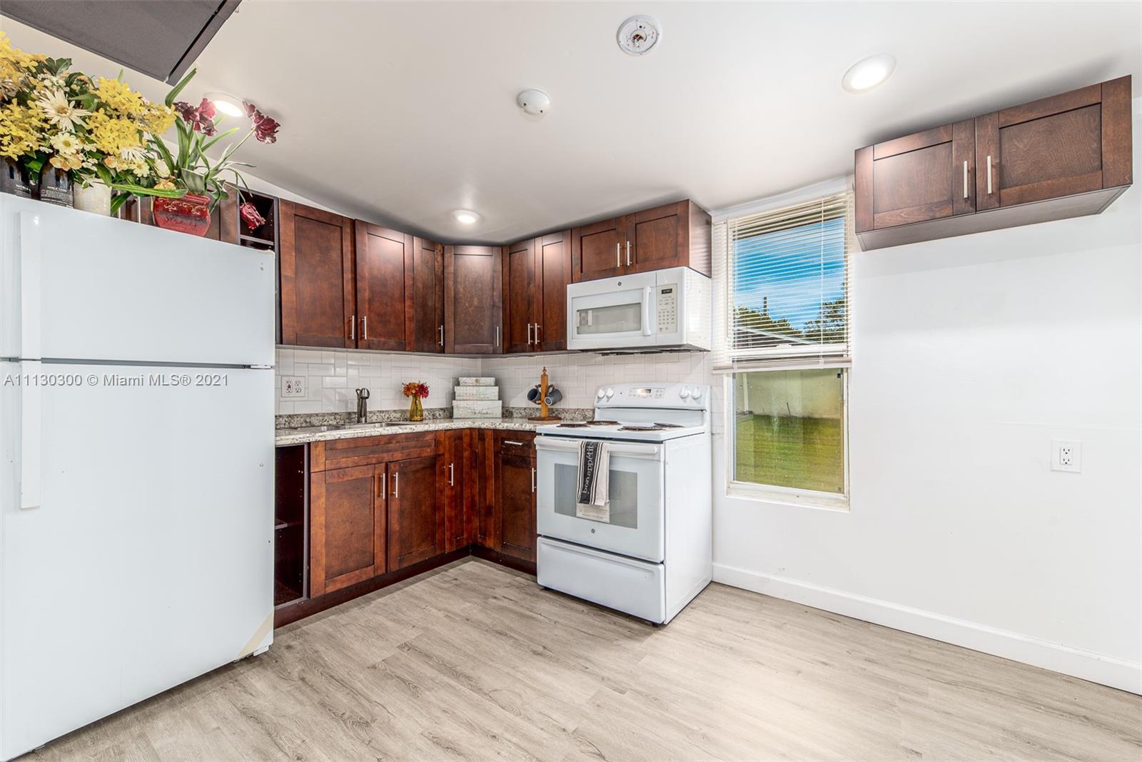 805 West Weatherbee Road Fort Pierce, FL 34982 - Photo 11 of 15 Gallery Image 11