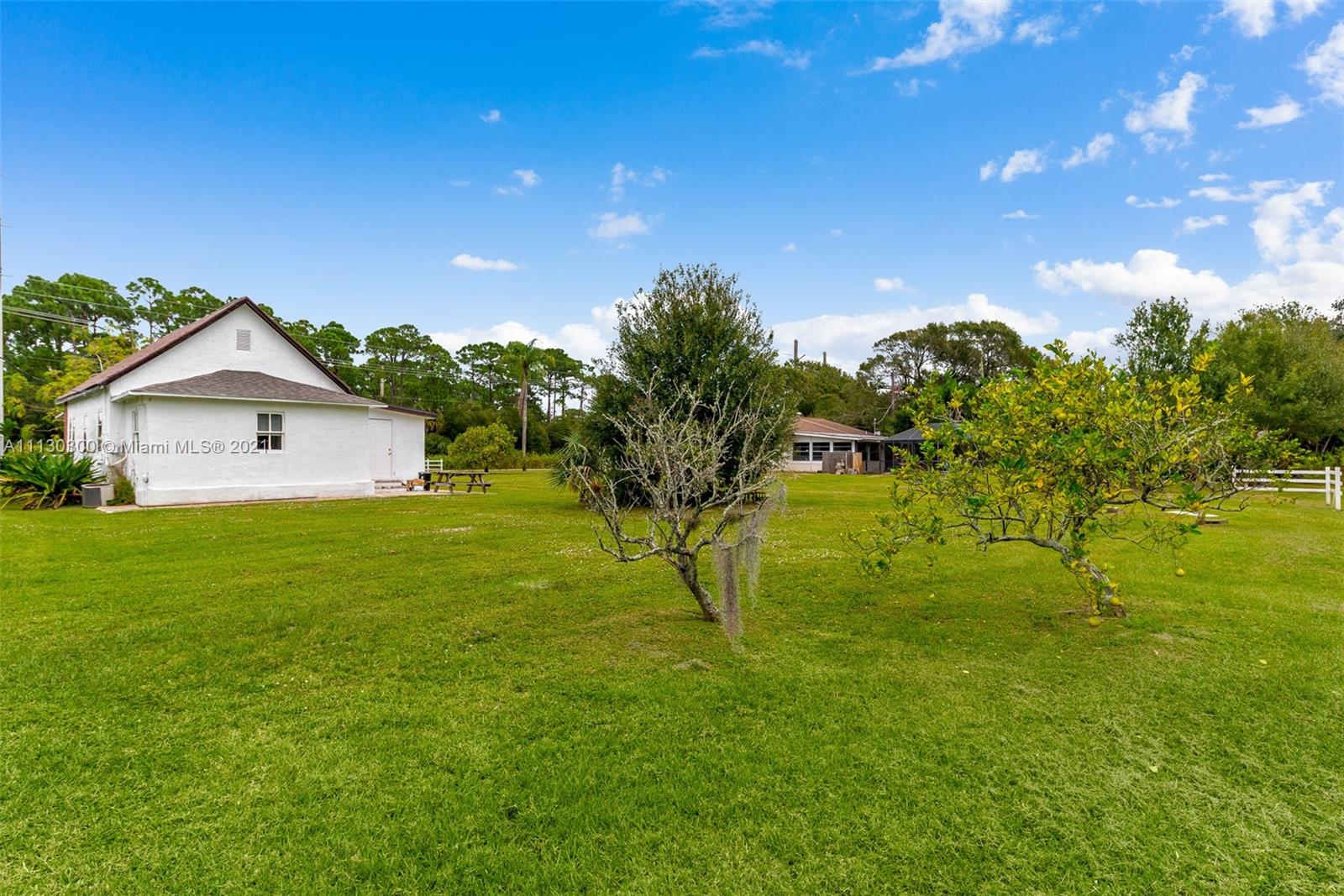 805 West Weatherbee Road Fort Pierce, FL 34982 - Photo 5 of 15 Gallery Image 5