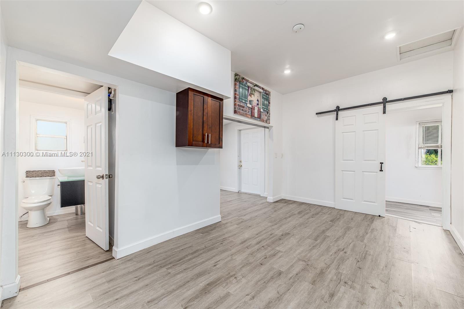 805 West Weatherbee Road Fort Pierce, FL 34982 - Photo 6 of 15 Gallery Image 6