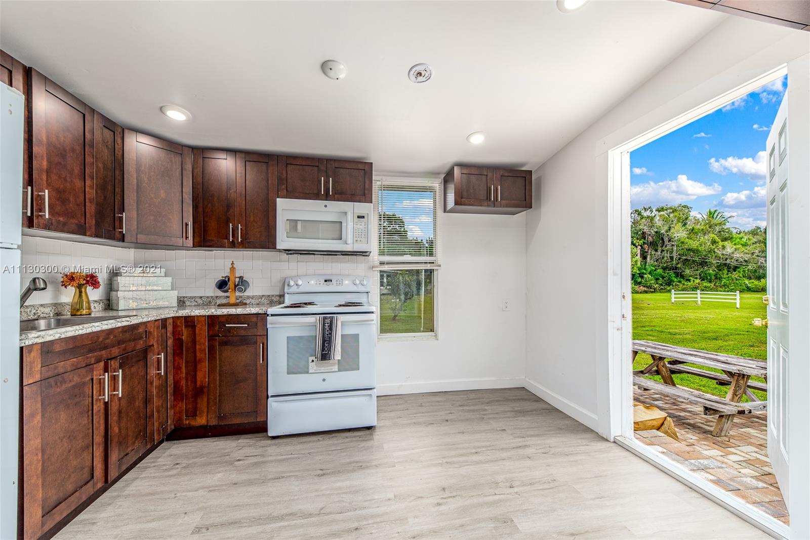 805 West Weatherbee Road Fort Pierce, FL 34982 - Photo 7 of 15 Gallery Image 7