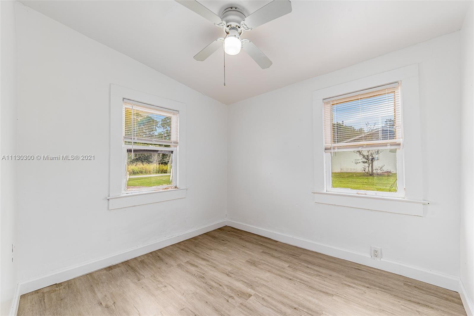 805 West Weatherbee Road Fort Pierce, FL 34982 - Photo 9 of 15 Gallery Image 9