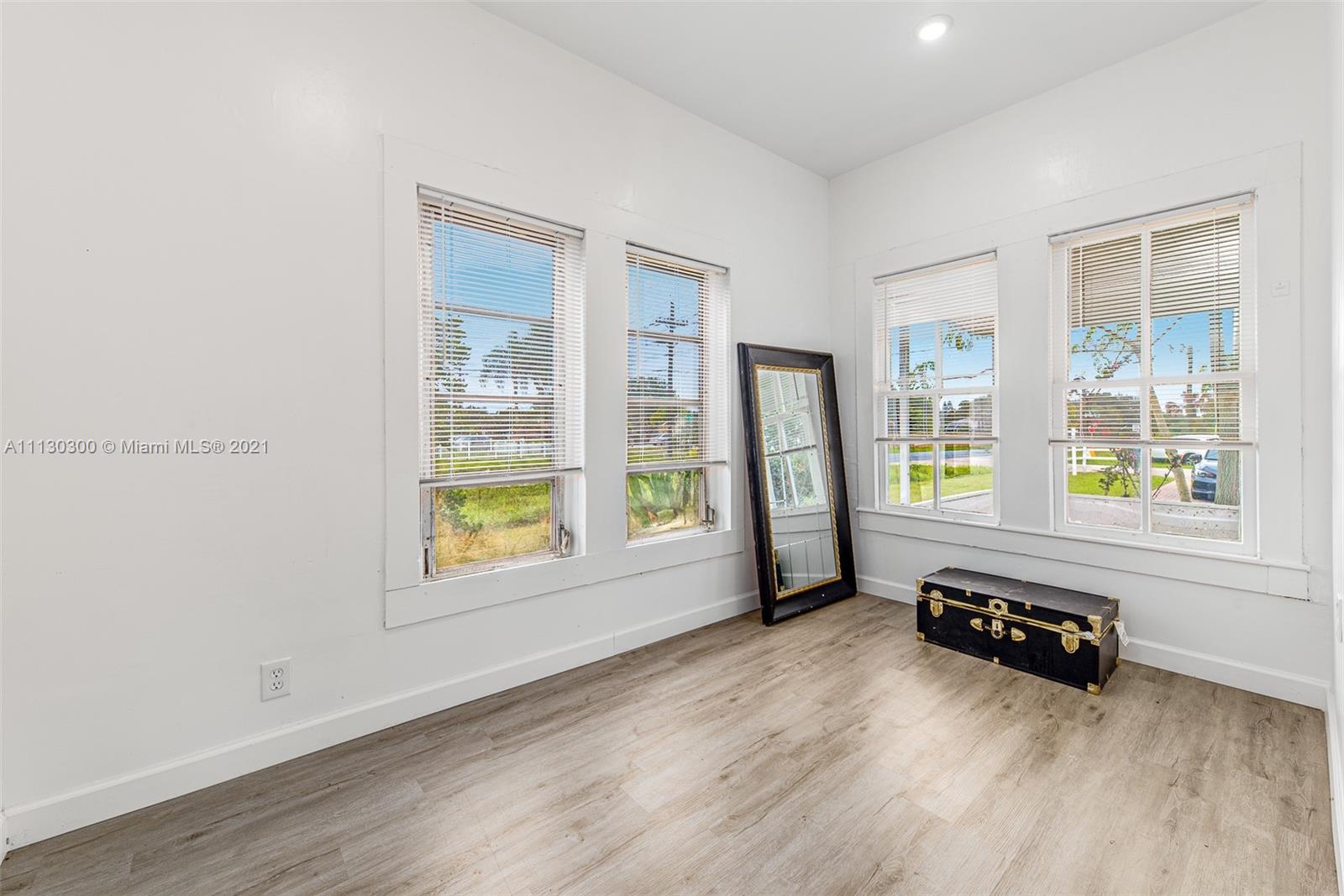 805 West Weatherbee Road Fort Pierce, FL 34982 - Photo 10 of 15 Gallery Image 10