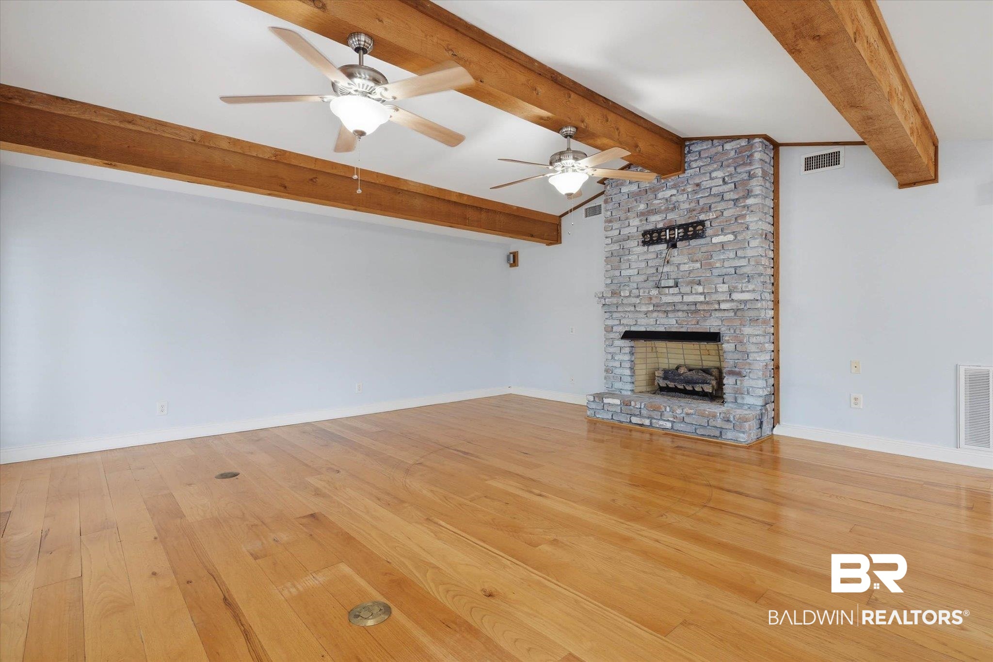 3801 Point Road Mobile, AL 36619 - Photo 6 of 55 Living room