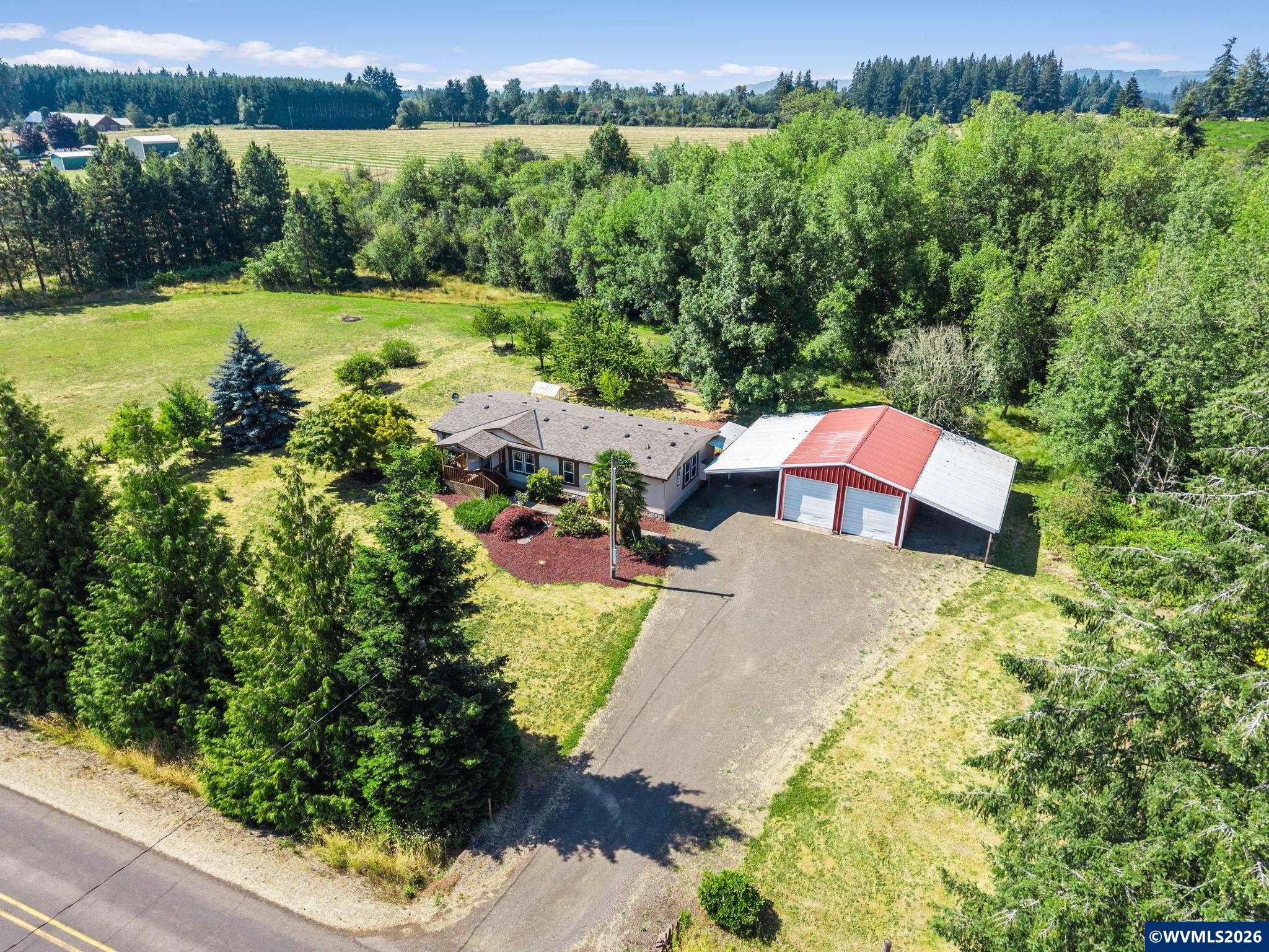 34280 East Lacomb Road Lebanon, OR 97355 - Photo 2 of 33