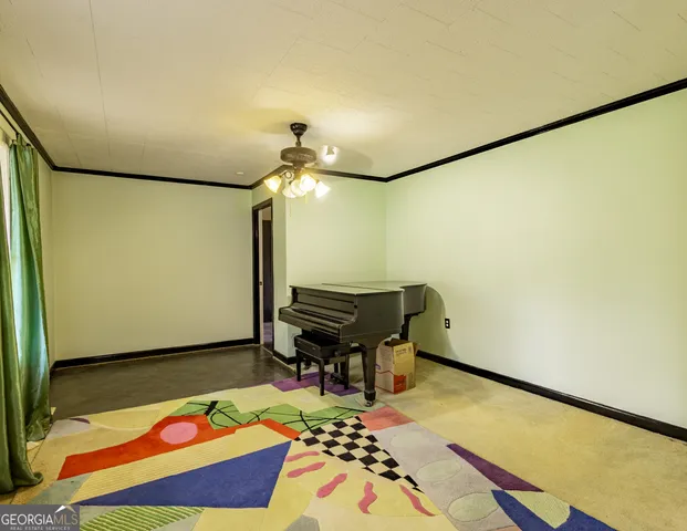 a room with a bed and a table